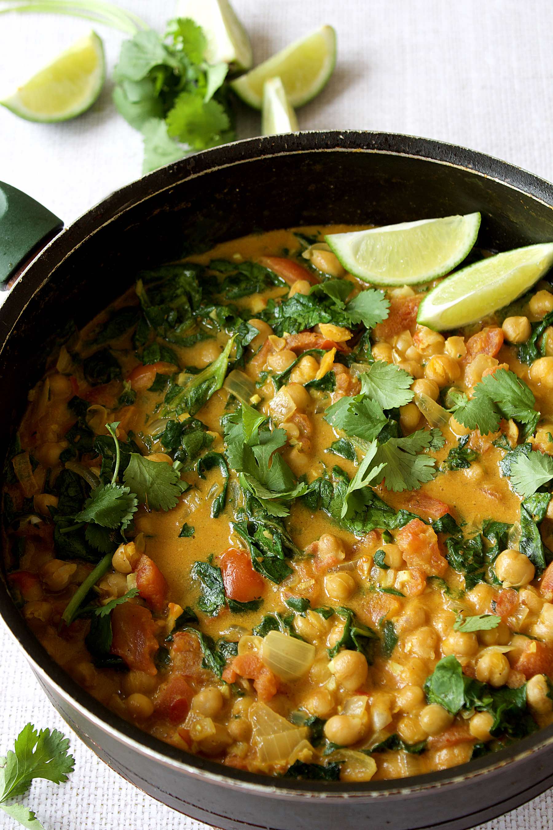Chickpea and spinach curry (vegan)
